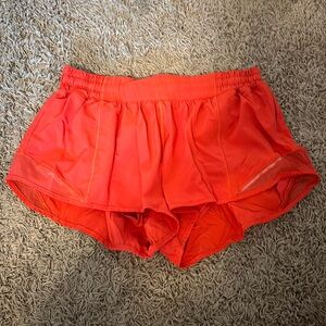 Lululemon Hotty Hot Short 2.5”
